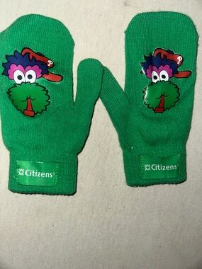 Citizen Kids Green Mittens with Colorful Mascot Patch